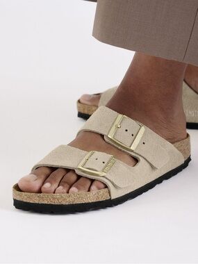 Birkenstock Arizona Suede Leather Sandcastle size 36 US 5-5.5 gently used